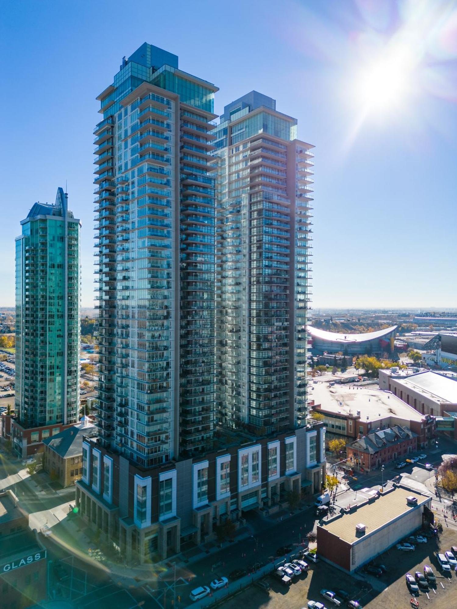 Modern Suite Calgary Downtown 5 Min Walk Stampede Εξωτερικό φωτογραφία