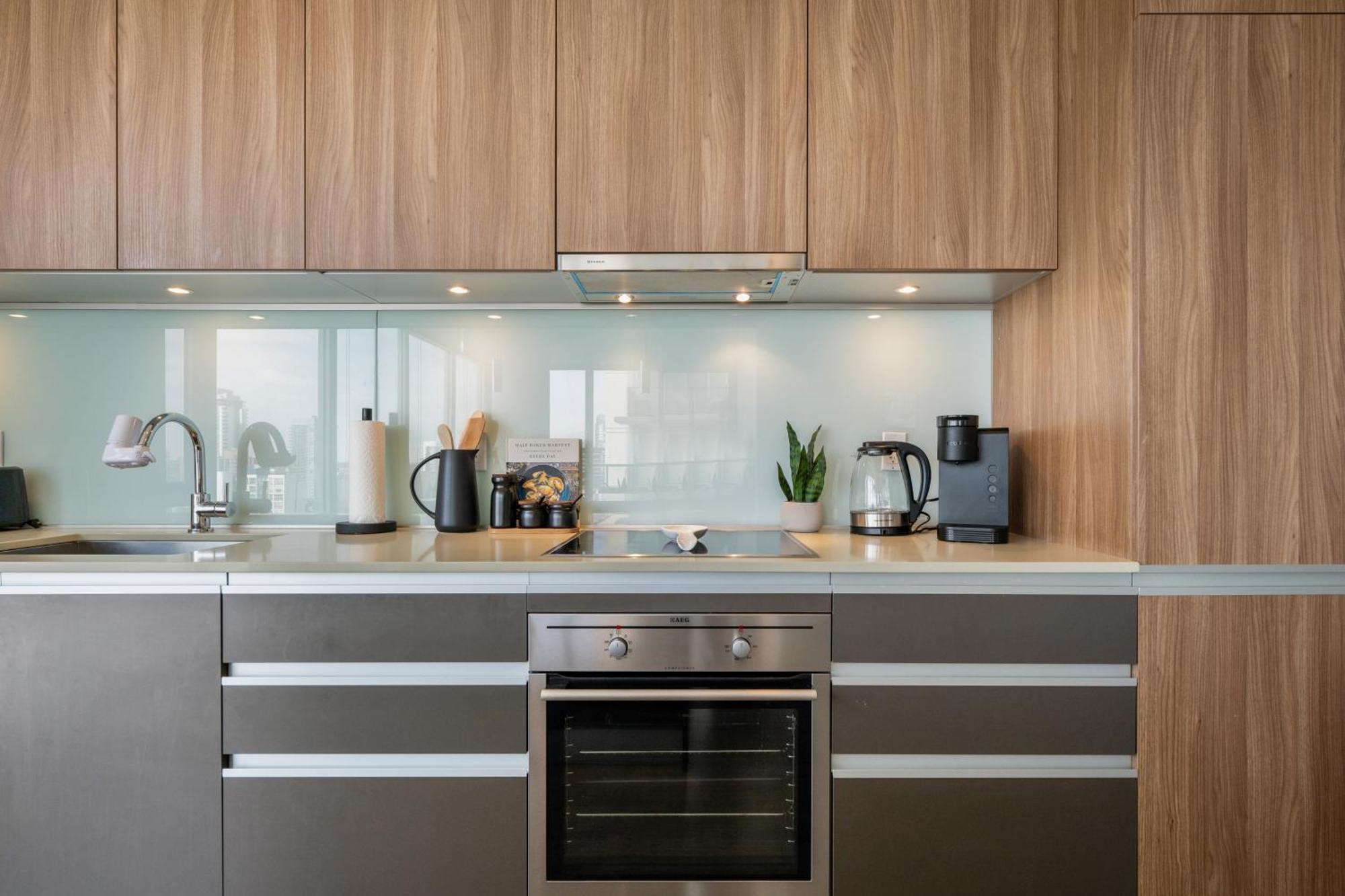Modern Suite Calgary Downtown 5 Min Walk Stampede Εξωτερικό φωτογραφία