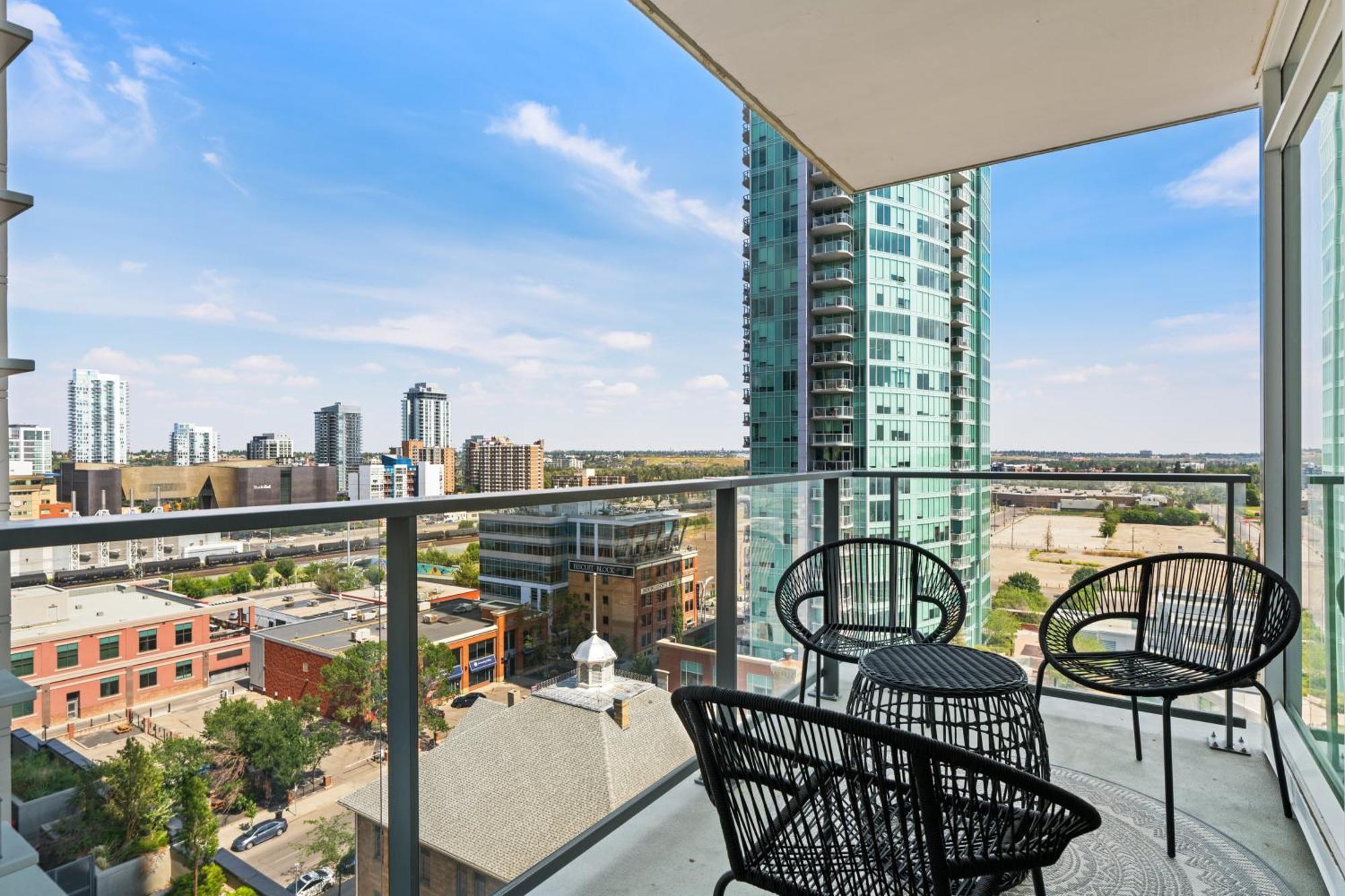 Modern Suite Calgary Downtown 5 Min Walk Stampede Εξωτερικό φωτογραφία