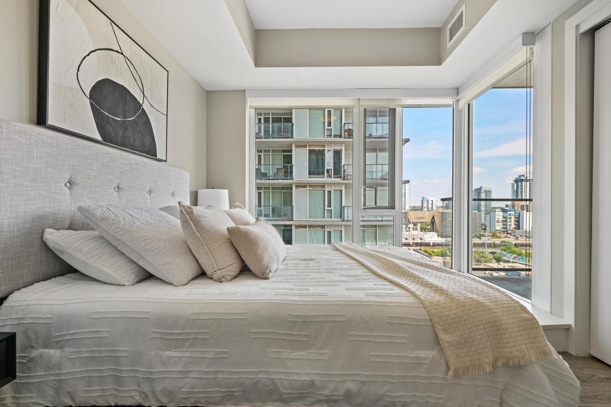 Modern Suite Calgary Downtown 5 Min Walk Stampede Εξωτερικό φωτογραφία